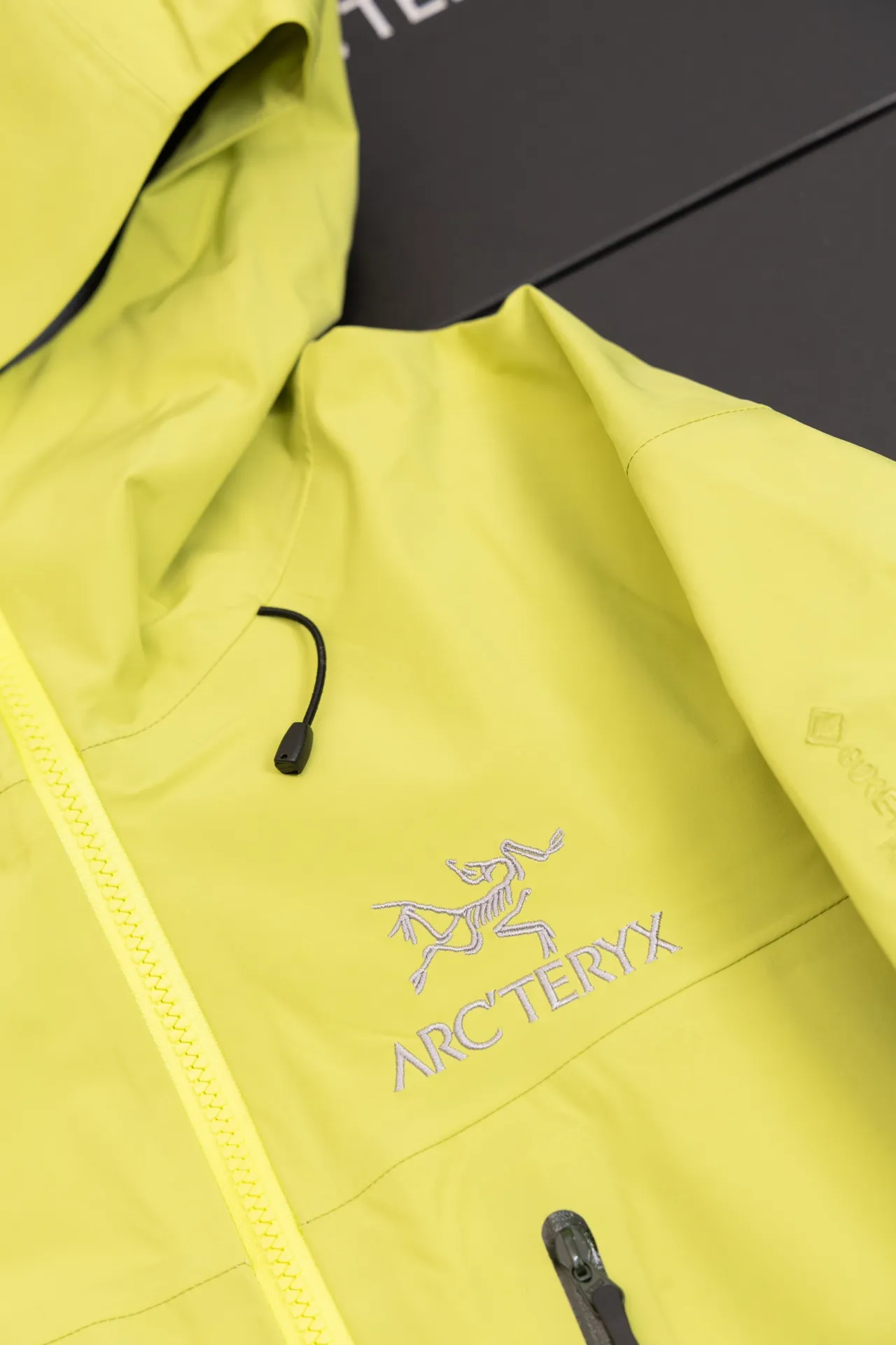 Quality ARC'TERYX SV Arcteryx Alpha SV GTX Same Style S XXL Premium ～ ！ ， 。 Recco ， ， ！ Authentic Gore-Tex ： 100% ＋ ＋20d ( )＋ Authentic ！ ！ ～ ， 。 。 ， ， ， 。 ， Quality 。 😊 Quality ！ Size：S/M/L/XL/XXL ： 81 83 86 88 90 ：117 122 128 132 136 ： 59 61 64 66 68 ： 53 55 58 60 62 S 80-120 M 110-150 L 140-170 XL 160 XXL 180 os ～
